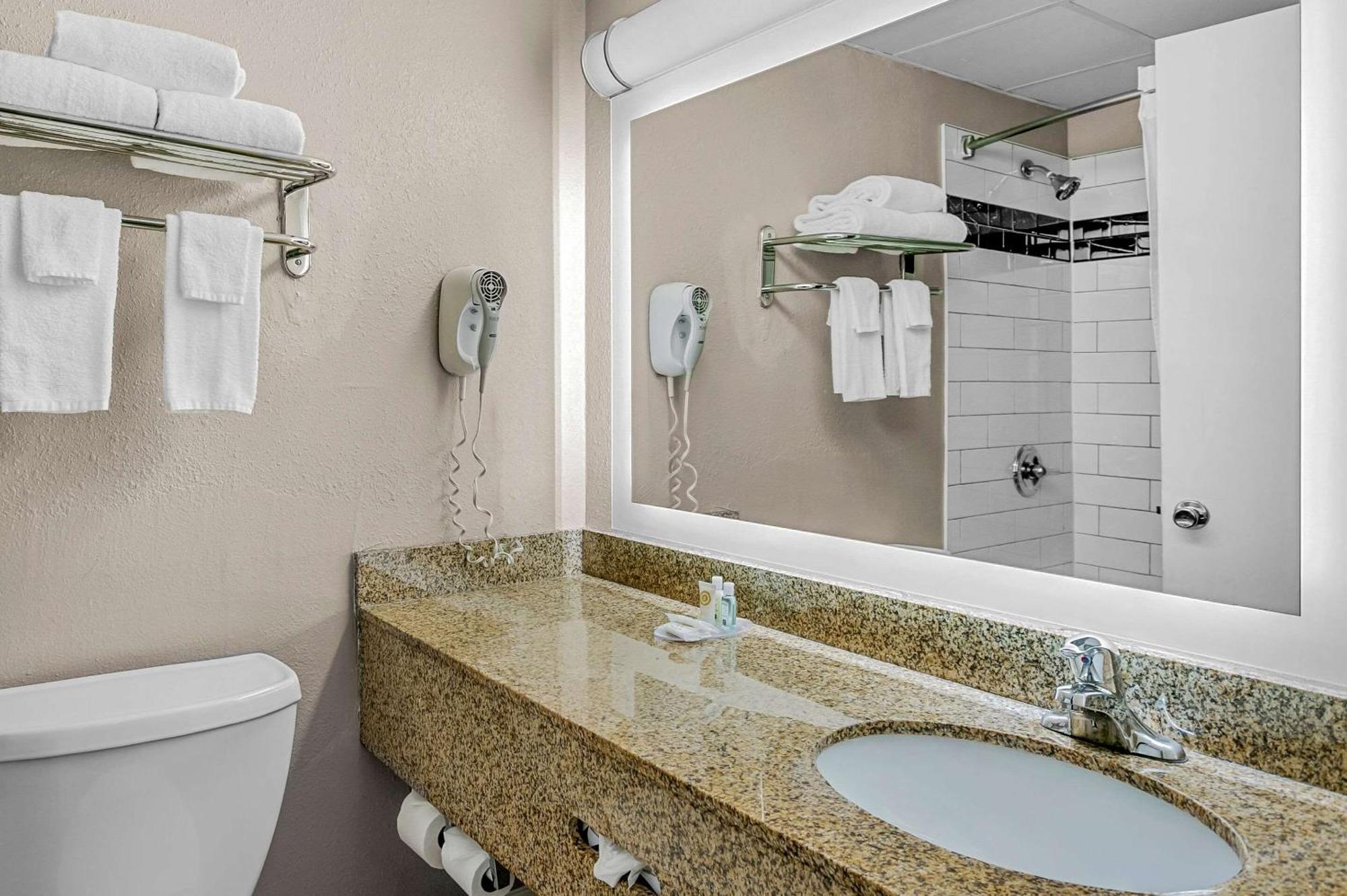 Quality Inn Jessup - Columbia South Near Fort Meade Dış mekan fotoğraf